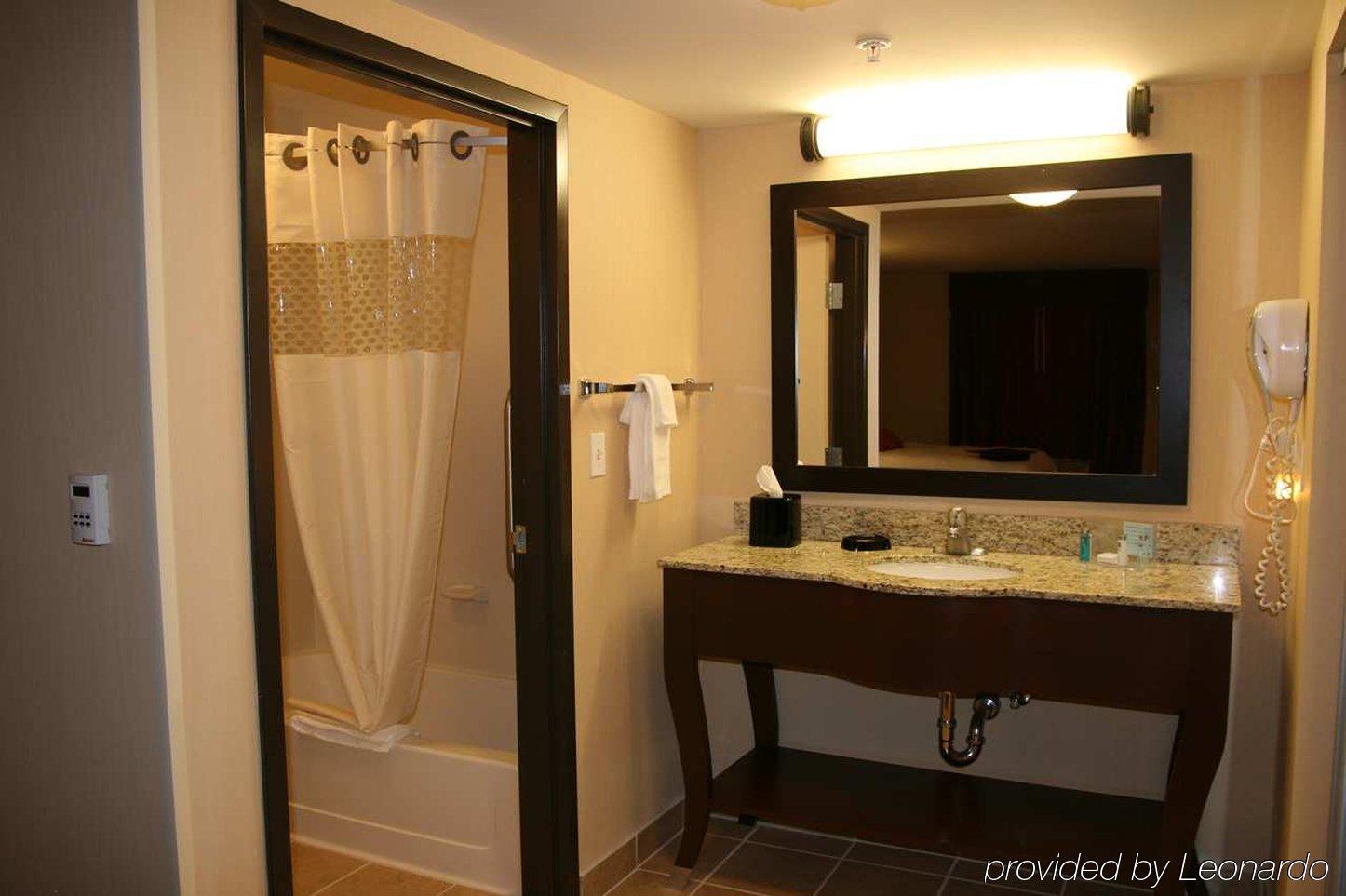 Hampton Inn & Suites New Castle, Pa Rom bilde